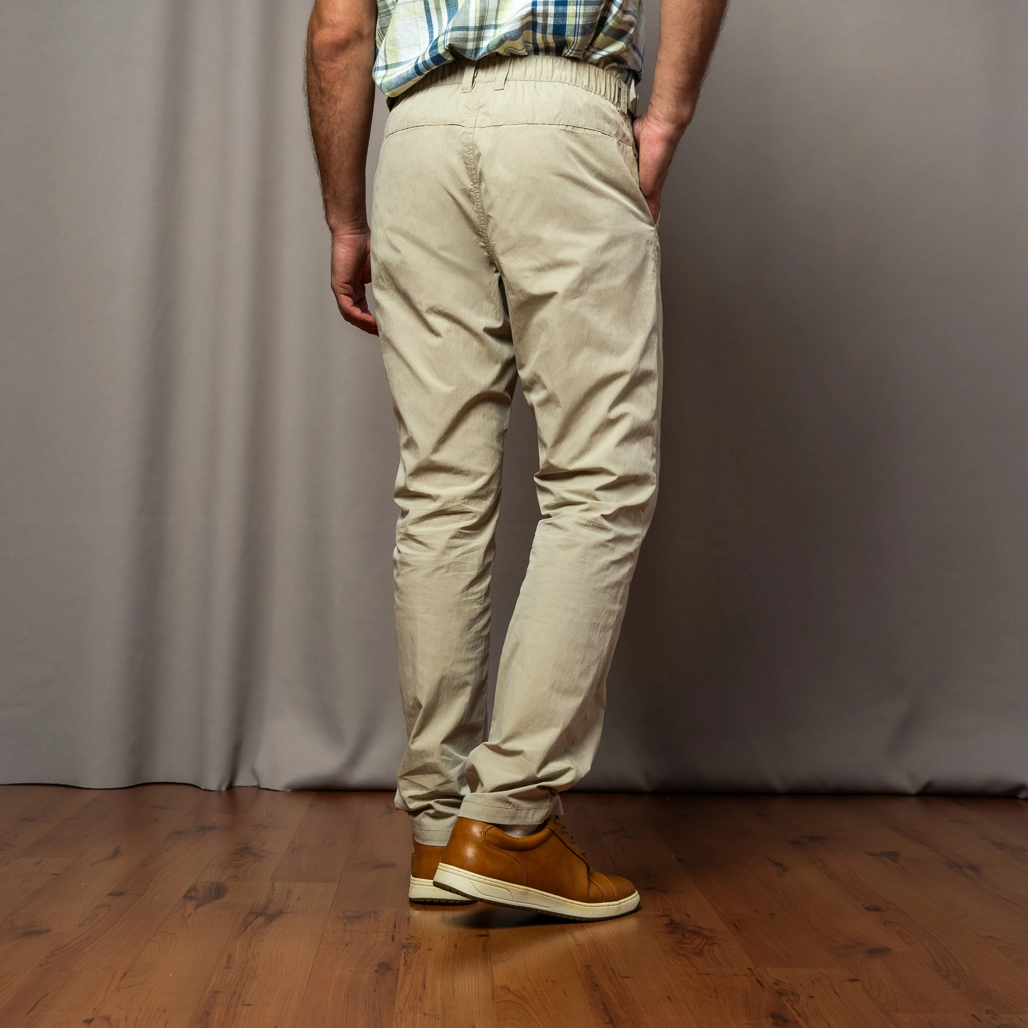 camel active Men Chino Trousers in Regular Fit with Elasticated Waistband in Antique White Cotton Poly 305-AW24H0913