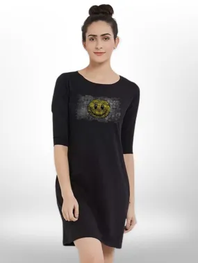 EMOJI SMILE PRINTED THREE QUARTER SLEEVE T-SHIRT SIDE POCKET FOR WOMEN'S