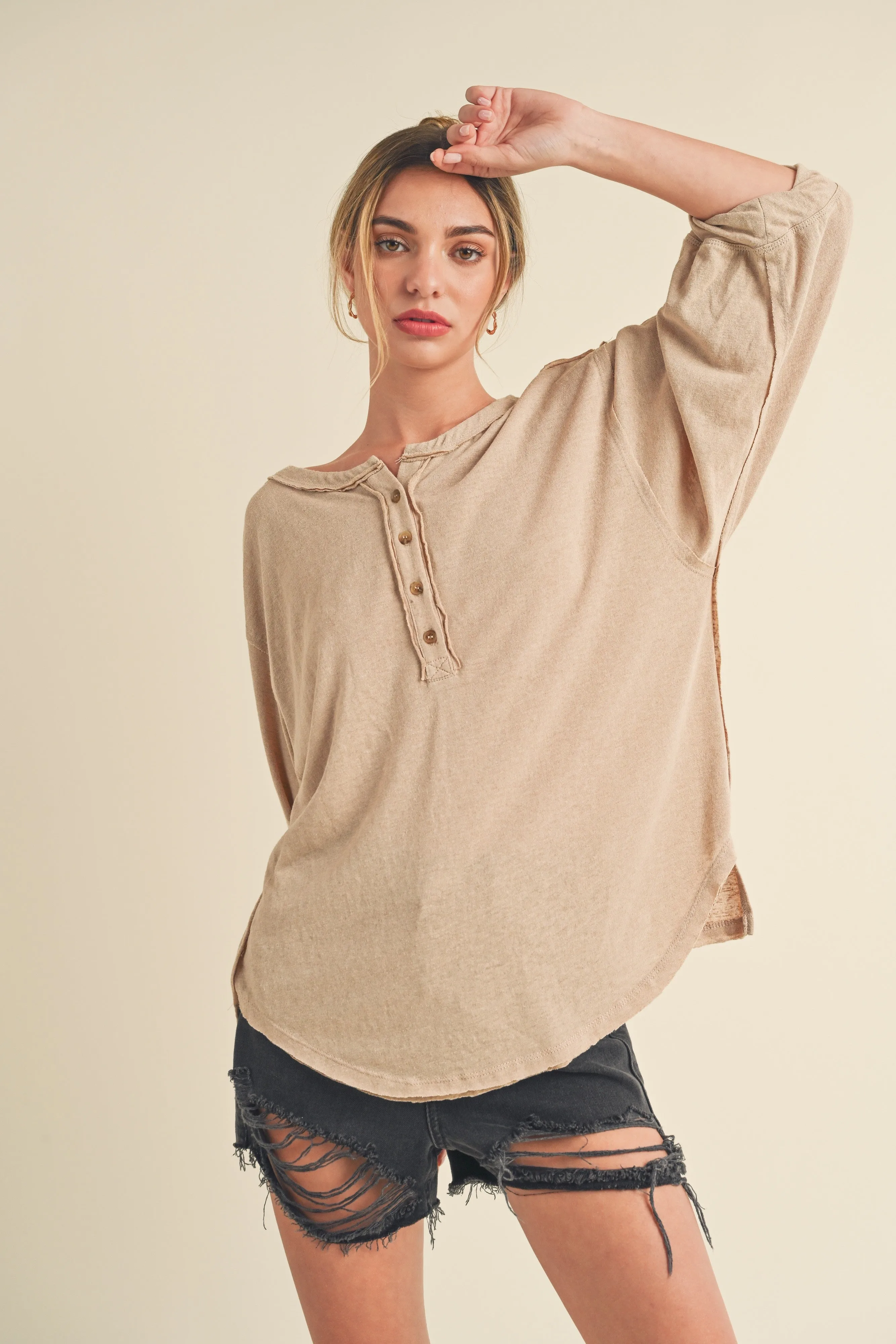 Nore 3/4 Henley Top